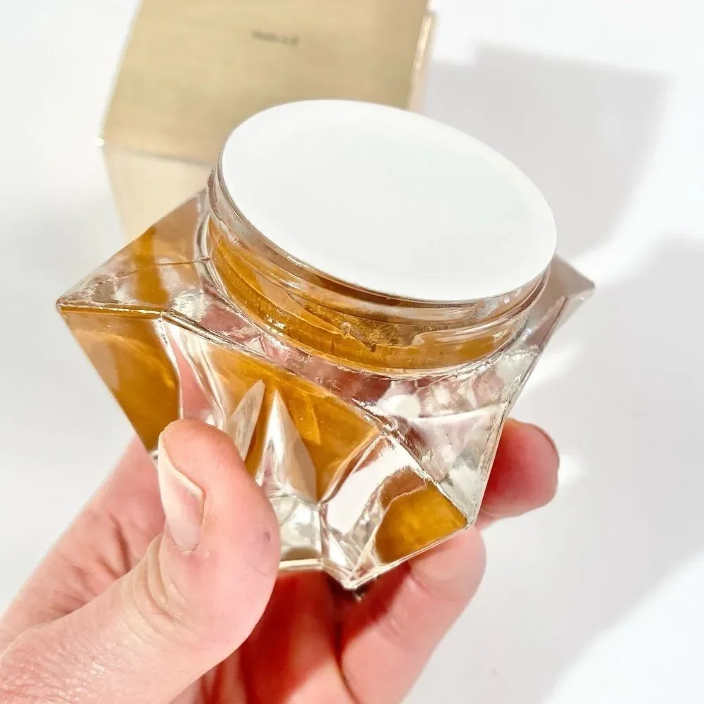 Stila lingerie soufflé foundation makeup, shade 6